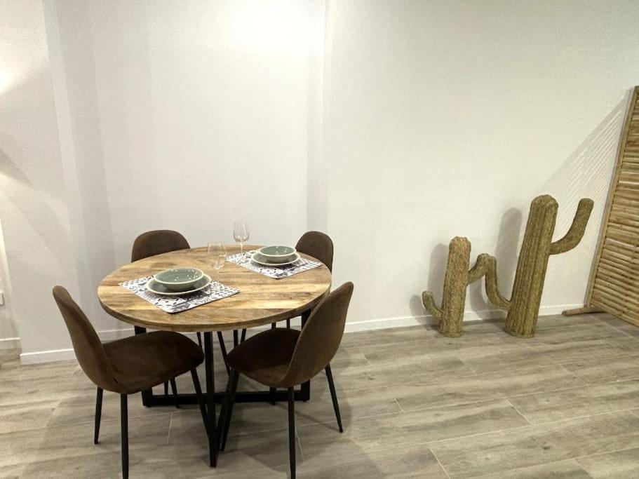 Precioso Apartamento En La Playa บาเลนเซีย ภายนอก รูปภาพ